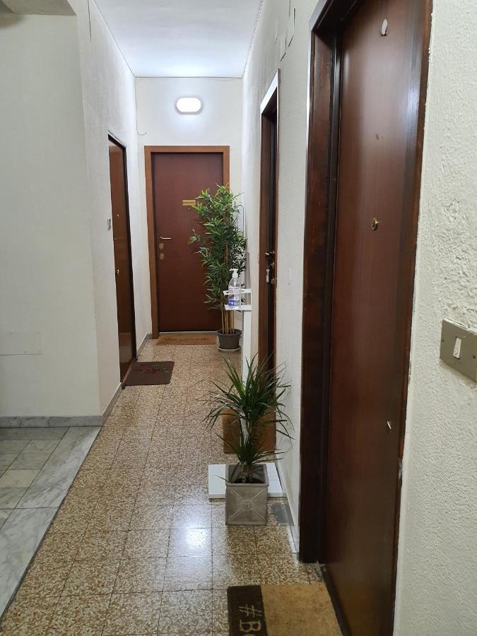Cristel Apartment - 15 Min Da Milano Cormano Exterior photo